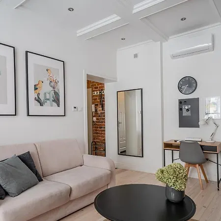 Apartment Rynek Stare Miasto 5 - Klima Netflix