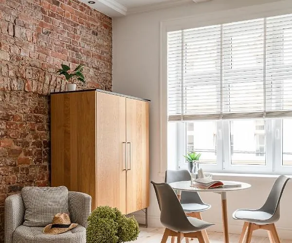 Rynek Stare 5 - Klima Netflix Apartment *